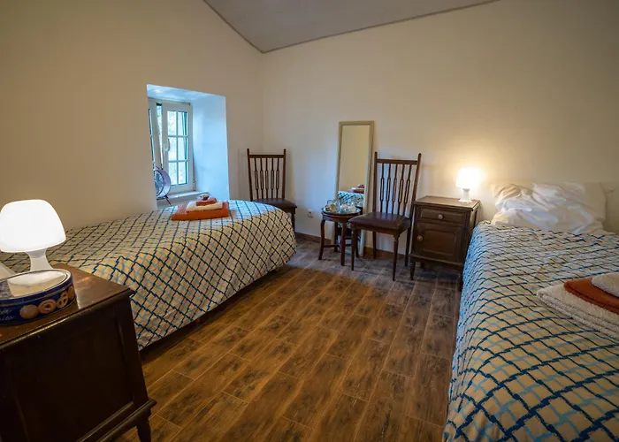 Bed & Breakfast Raposeira Macas de Dona Maria